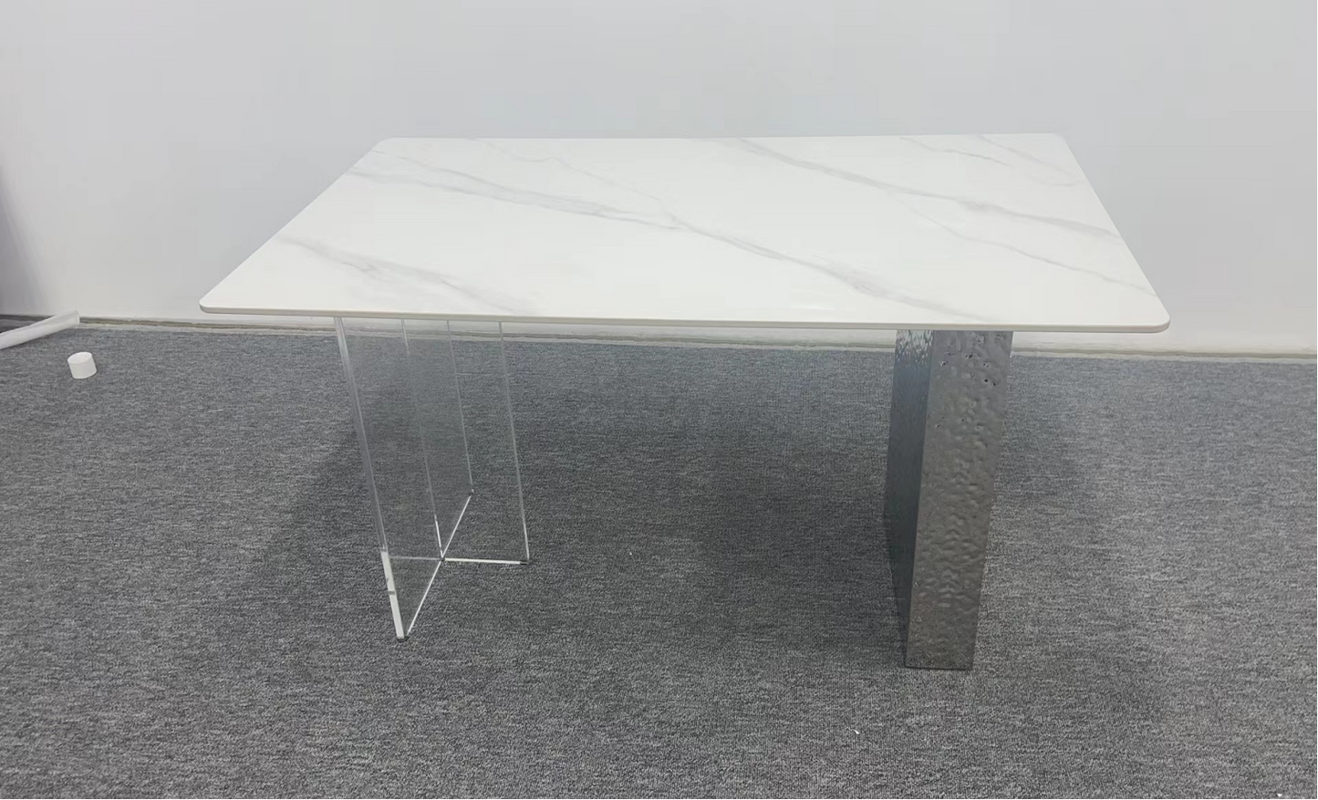 Luxury Acrylic Steel Legs Dining Table